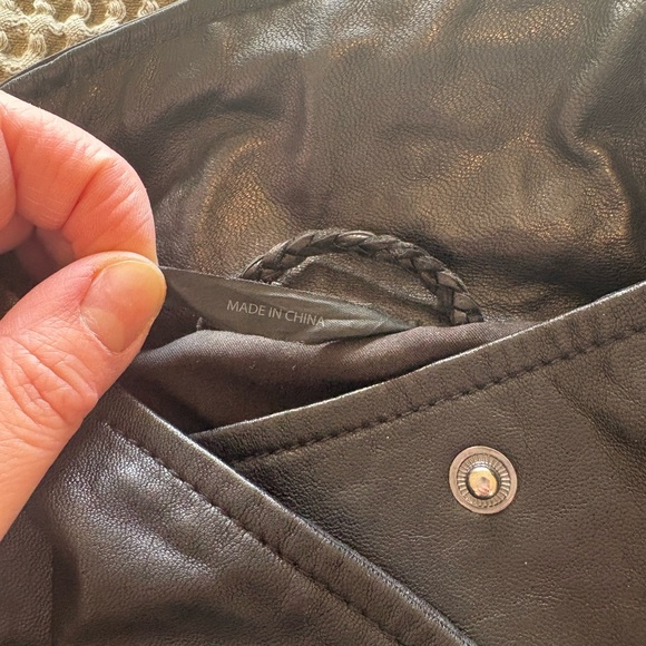 Women's Black Leather Jacket - Picture 5 of 6